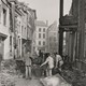Vanaf de Kolenstraat werd de oostzijde van de Waterstraat vol getroffen.